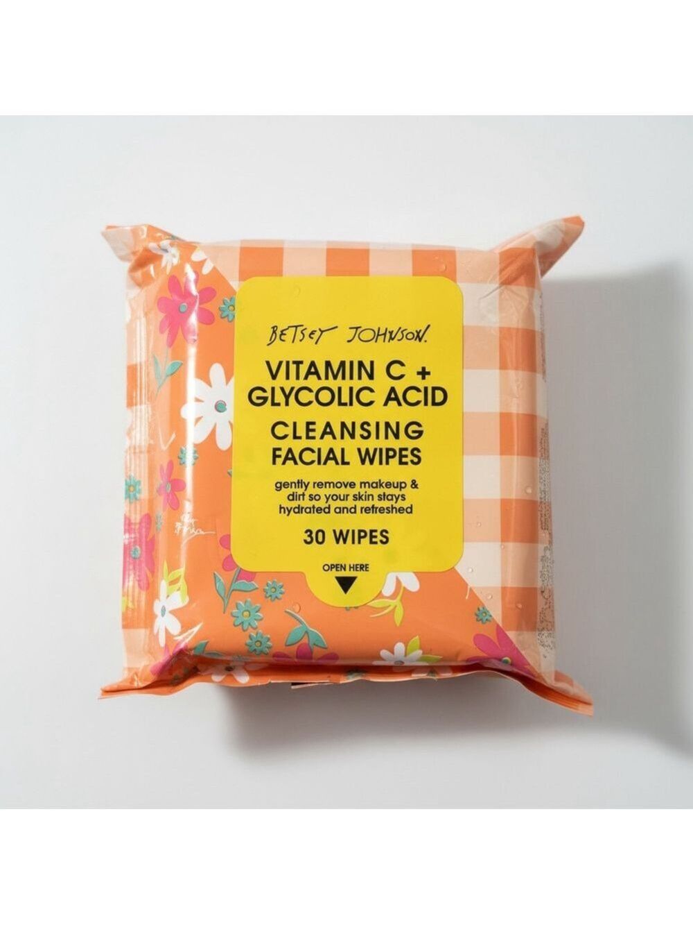 ✨5/$25✨ Betsey Johnson Vitamin C Glycolic Acid Facial Wipes 30 Ct New